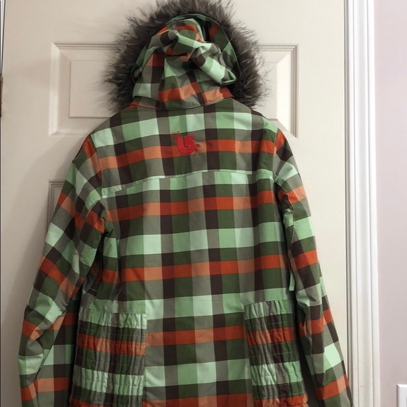 Women’s Burton Snowboarding Jacket - Picture 2 of 15